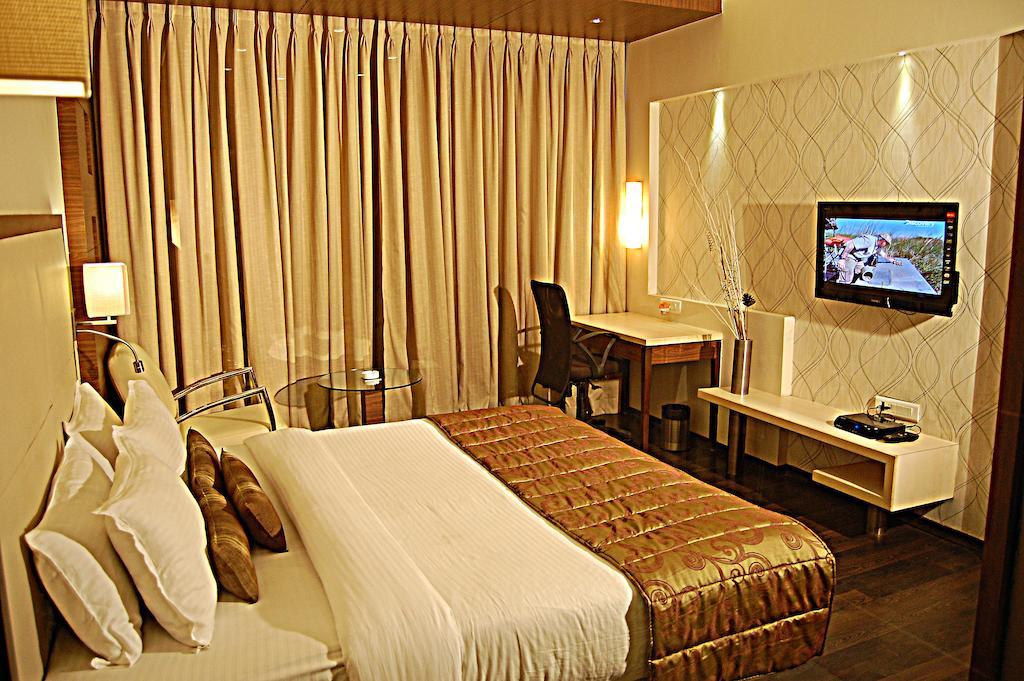 Sentosa Resorts & Water Park Chinchvad Ruang foto
